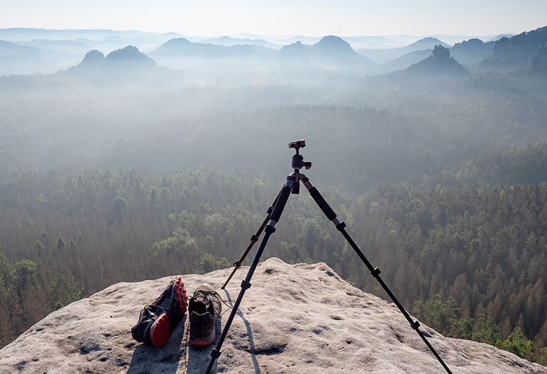 Top 5 Best Travel Tripod for iPhone in 2023:Expert’s Guide